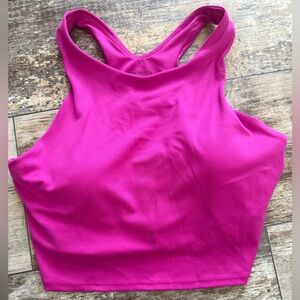 Athleta Conscious Crop